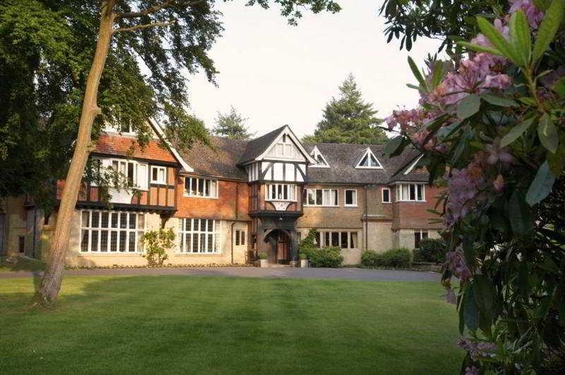 Hotel De Vere Venues Branksome Haslemere Esterno foto