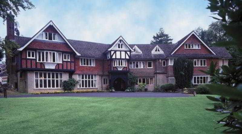 Hotel De Vere Venues Branksome Haslemere Esterno foto